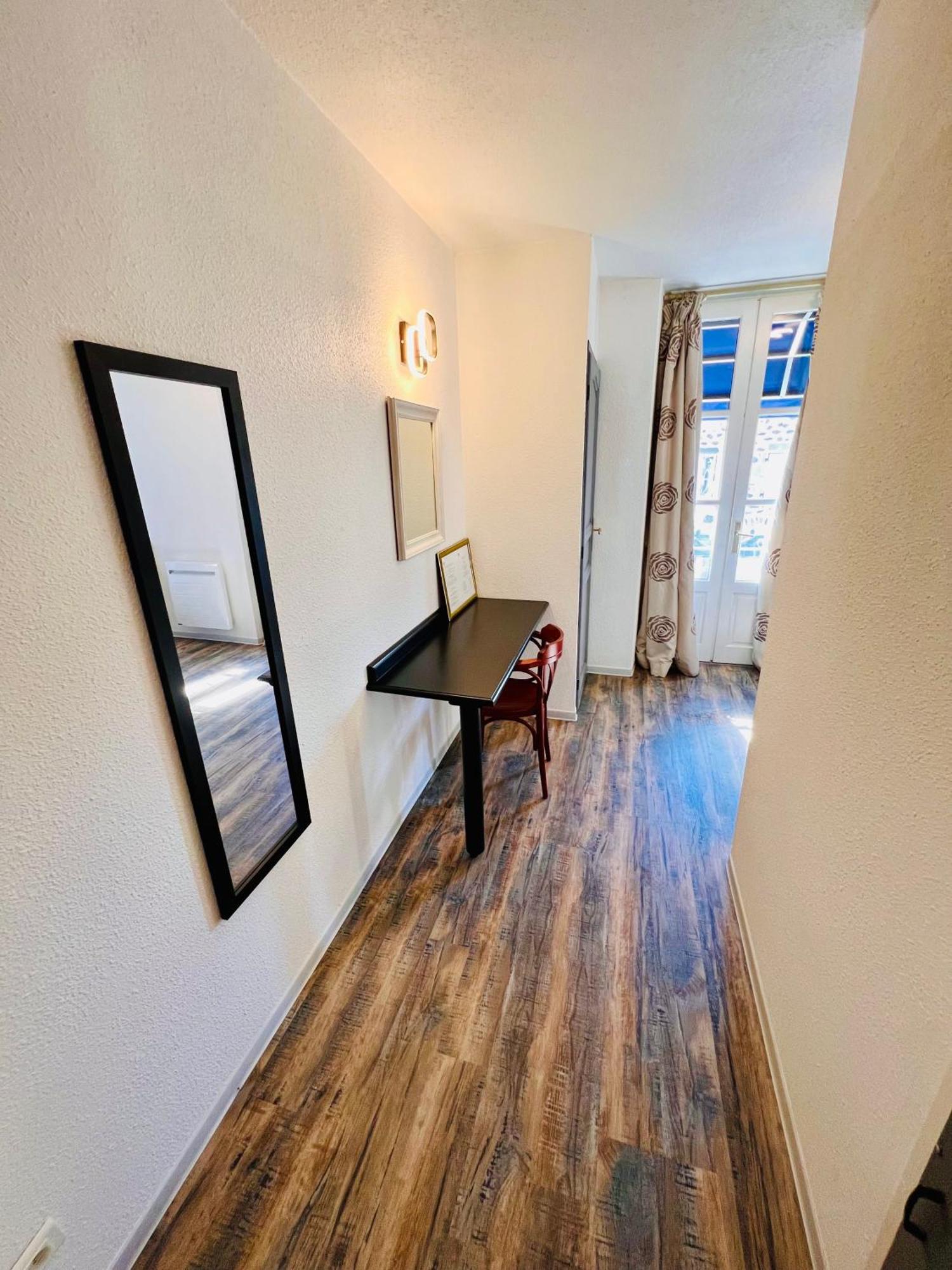 Logis Hotel Le Relais Des Remparts 알리앙스 외부 사진